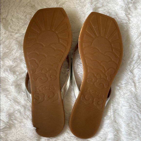 NEW In Box Korks Silver Winnie Flip Flop Sandals In Size 10M - Picture 10 of 10